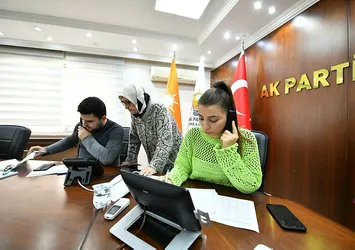 AK Parti teşkilatları deprem bölgesinde