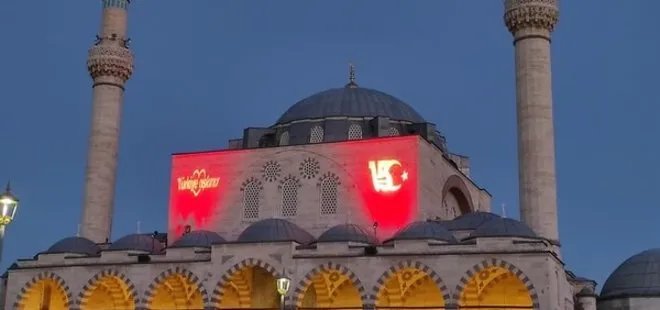 15 Temmuz teması tarihi Sultan Selim Camii’ne yansıtıldı