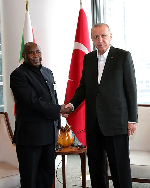 SON DAKİKA: Başkan Erdoğan ABD'de Arnavutluk Başbakanı Edi Rama ile görüştü - 4
