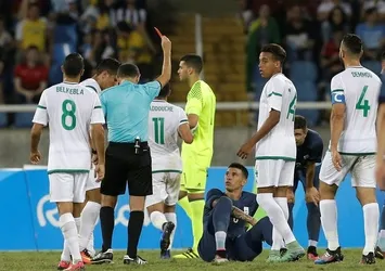 Cüneyt Çakır çaldı Arjantin kazandı!