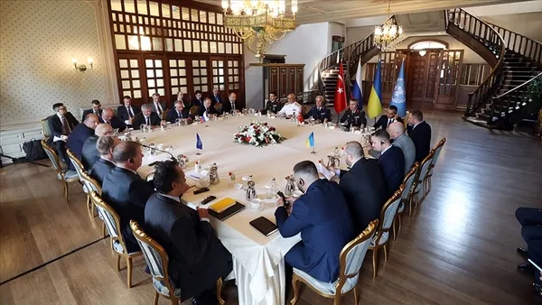 baskan-erdogan-ile-zelenskiy-arasinda-kritik-gorusme-tum-dunya-icin-kritik-oneme-sahip-1667412497744.jpg Başkan Erdoğan ile Zelenskiy arasında kritik görüşme! "Tüm dünya için kritik öneme sahip" - 9