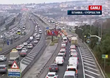 Son dakika: İstanbul trafiğinde son durum ne? Yoğunluk ne kadar? Canlı yayında aktardı