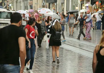 İstanbullulara sağanak sürprizi!