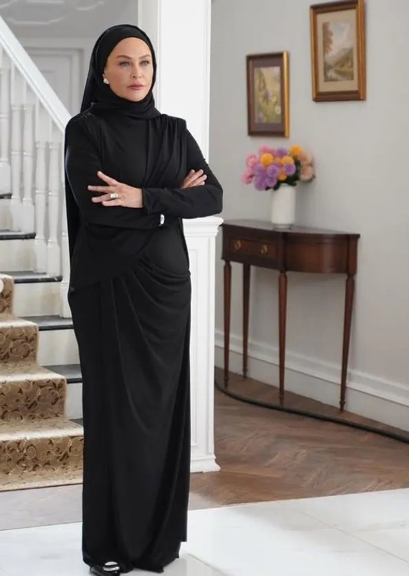 hulya-avsar-yeni-rolunu-anlatti-hem-sevilecek-hem-korkulacak-bir-karakter-1770211783633.jpg Kaynak: ATV