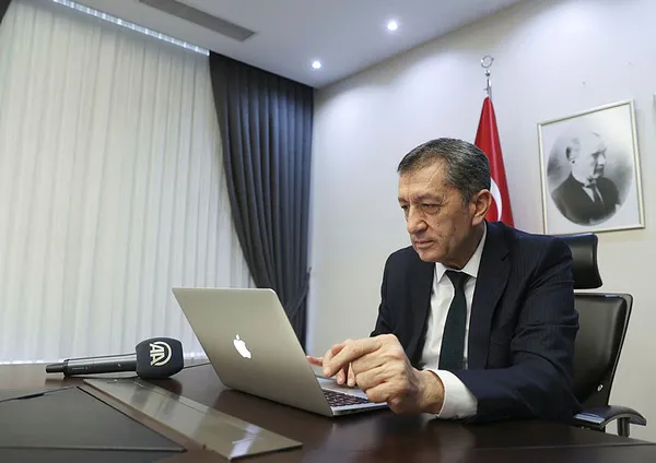 Milli Eğitim Bakanı Ziya Selçuk'tan uzaktan eğitim açıklaması - 1