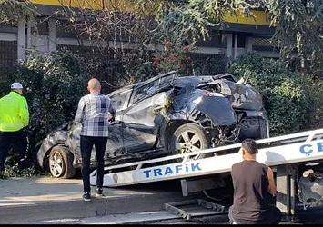 Trafikte makas terörü! Arkadan çarptı yoldan çıkardı: 3'ü çocuk 6 yaralı