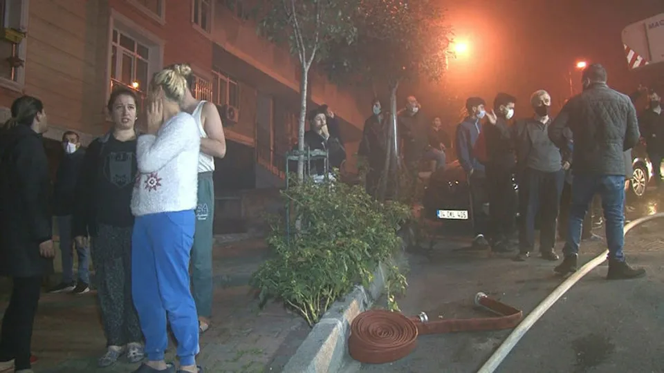 Son dakika | Şişli'de korkutan olay! Halk gece vakti sokağa döküldü