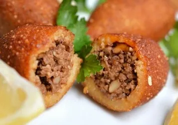 Lezzeti ile ünlü içli köfte nasıl yapılır?