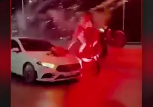 TEHLİKELİ DÜĞÜN ŞOVU