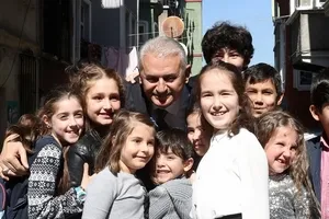 Binali Yıldırımdan büyüdüğü sokağa ziyaret