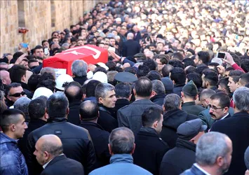 Şehit Furkan Demir son yolculuğuna uğurlandı