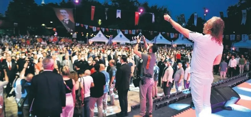 Ankara Büyükşehir Belediyesi’nden dalga geçer gibi konser! 15 Temmuz'un milli birlik ruhuna ters düştüler