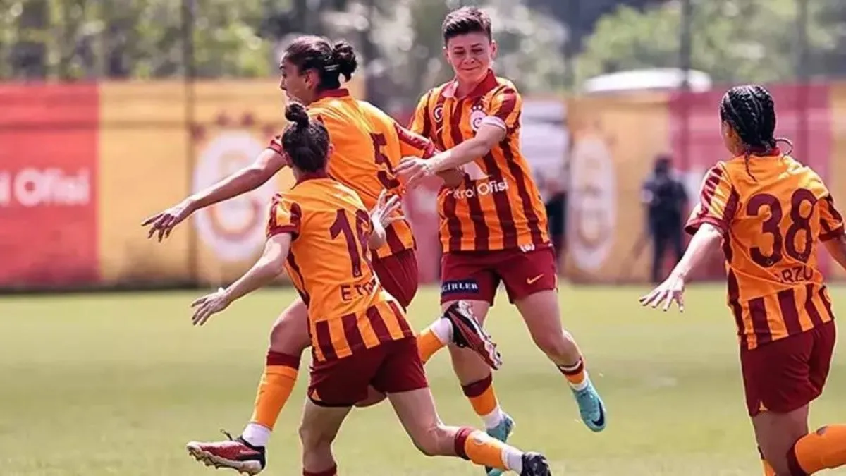 Galatasaray Kadın Futbol takımı ilk kez şampiyon oldu