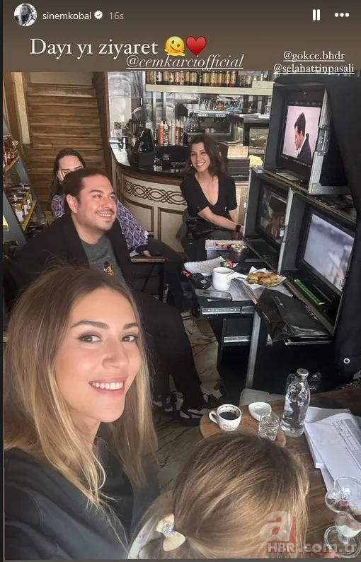 Kenan İmirzalıoğlu'nun güzel eşi Sinem Kobal'dan heyecanlandıran paylaşım! Kızı Lalin ile Ömer setinde... 6