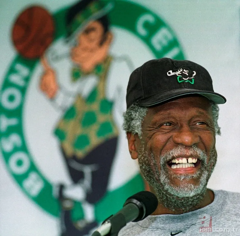 NBA'in ilk siyahi başantrenörü Bill Russell hayatını kaybetti 5