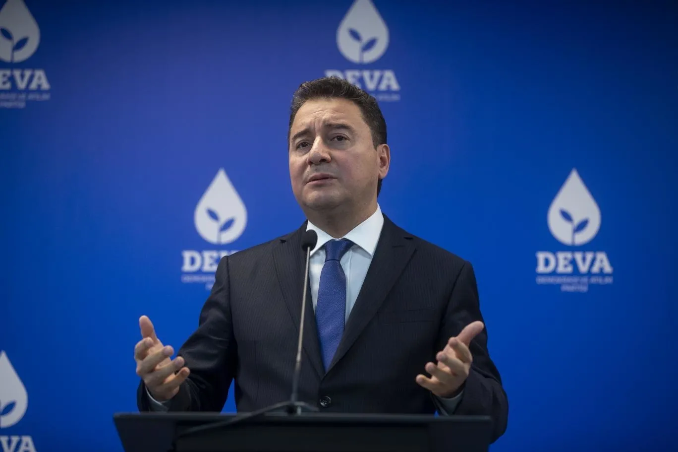 DEVA Partisi'nden yerel seçimlerde ayrı aday çıkışı! Ali Babacan İstanbul Ankara ve İzmir için konuştu: Aklımda isim var kimse bilmiyor