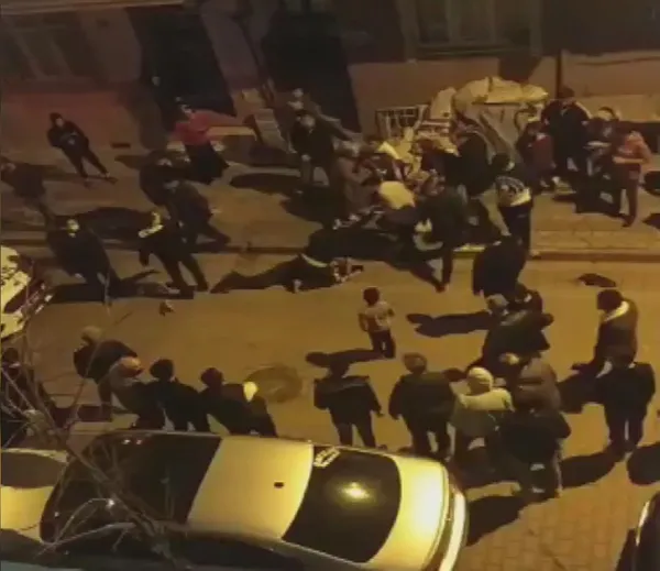 1610004055406.jpg İstanbul'da ceviz cinayeti! Komşusunu kalbinden vurdu - 3