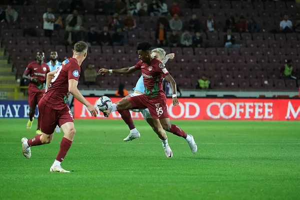 hatayspor-son-anda-geri-dondu-hatayspor-1-1-trabzonspor-mac-sonucu-ozet-1651864204377.jpg Hatayspor son anda geri döndü! Hatayspor 1-1 Trabzonspor (MAÇ SONUCU-ÖZET) - 5