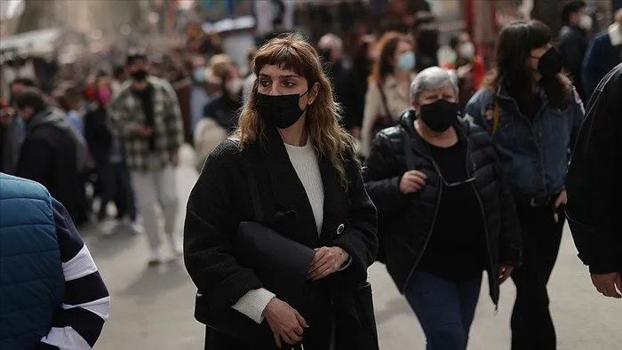 10 günlük COVID-19 karantina süresi düşürüldü | İspanya’dan yeni karar