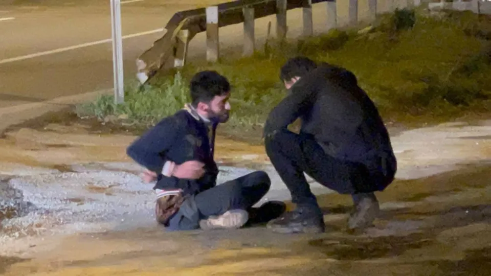 Antalya'da polis aracına kurşun yağdıran saldırganlar yakalandı