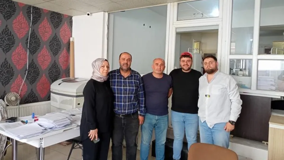Zafer Partisi'nde toplu istifa! İl başkan yardımcısı AK Parti'ye katıldı