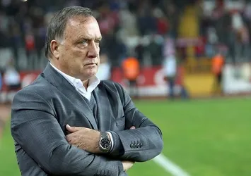 Advocaat'tan transfer müjdesi