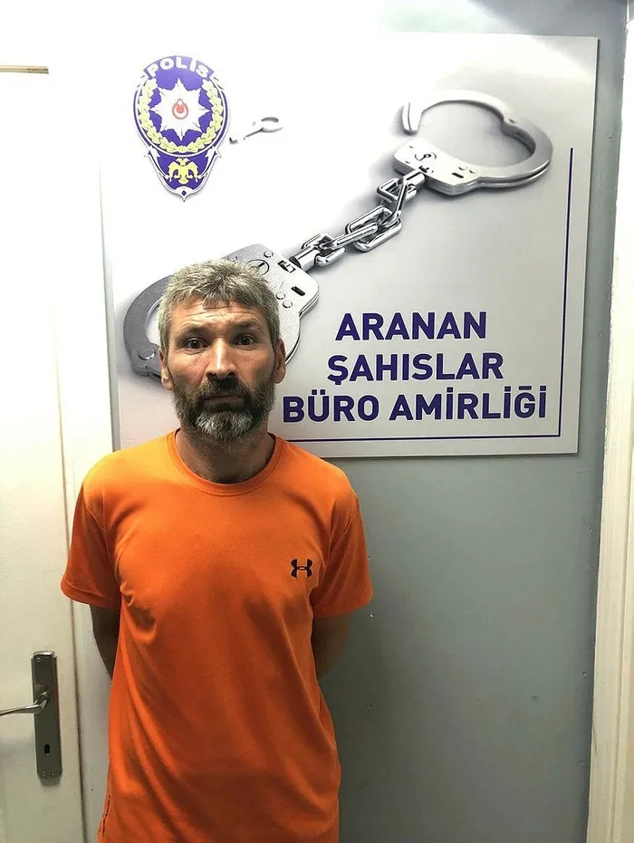 10-yil-dagda-yasadi-okey-oynarken-yakalandi-1726731562476.jpeg 10 yıl dağda yaşadı okey oynarken yakalandı - 1