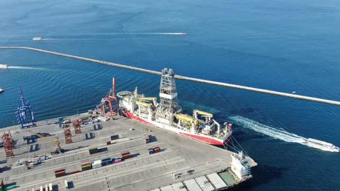 Son dakika: Yavuz Sondaj gemisi Haydarpaşa’ya demirledi! Hazırlıklar havadan görüntülendi