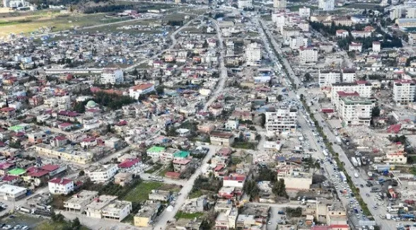 o-ilce-tamamen-yikilacak-bir-binadan-150-ceset-cikti-vali-duyurdu-yeniden-insa-edecegiz-1676323236848.jpg O ilçe tamamen yıkılacak! Bir binadan 150 cenaze çıktı! Vali duyurdu: Yeniden inşa edeceğiz - 1