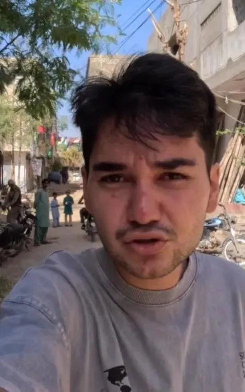 pakistanda-akilalmaz-olay-turk-gezgin-hayatinin-sokunu-yasadi-cuf-cuf-hoca-sifa-degil-virus-dagitiyor-1710004998907.jpeg Pakistan'da akılalmaz olay! Türk gezgin hayatının şokunu yaşadı: Çuf Çuf Hoca şifa değil virüs dağıtıyor - 3