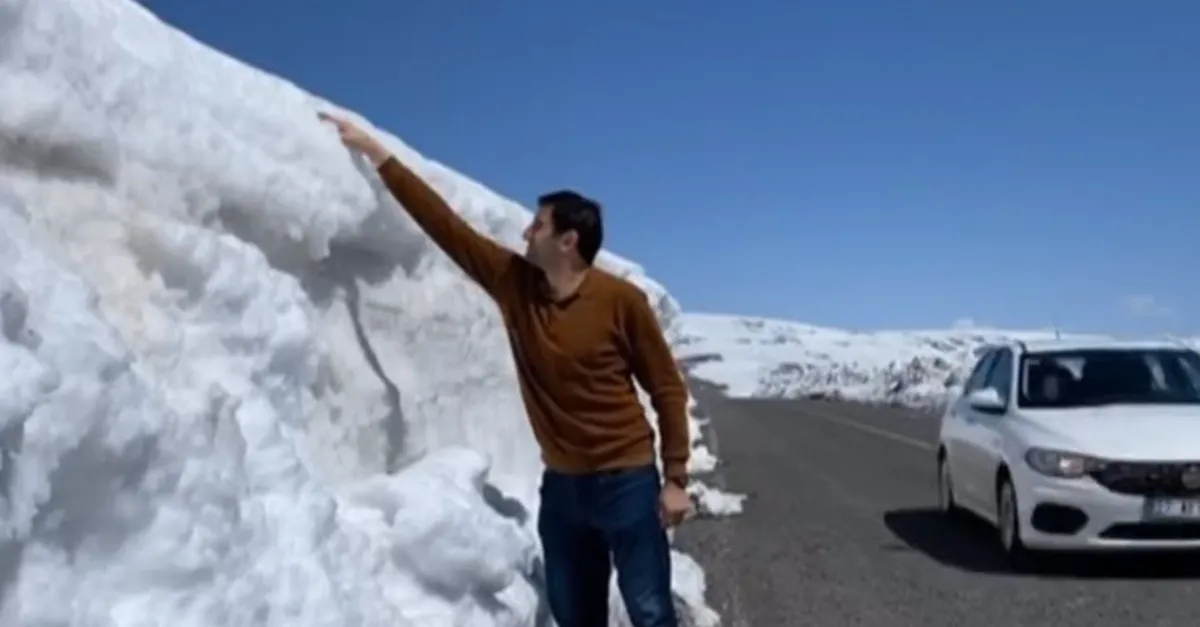 Yayla evleri kar altında