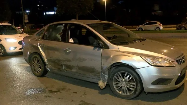 1696042482915.jpeg Motosikletle çarpıştı aracı bırakıp kaçtı! Yer: Kartal - 1