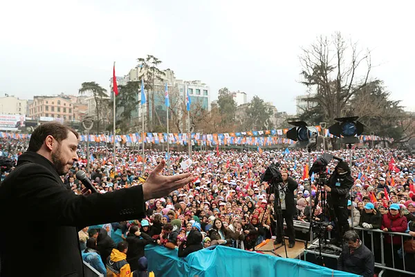 Bakan Albayrak: AK Parti belediyeciliği her zaman tarih yazmıştır
