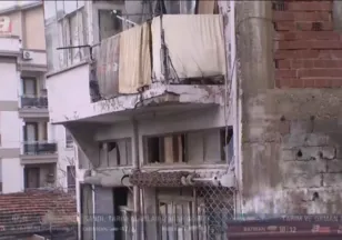 İzmir'de tabut evler skandalı!