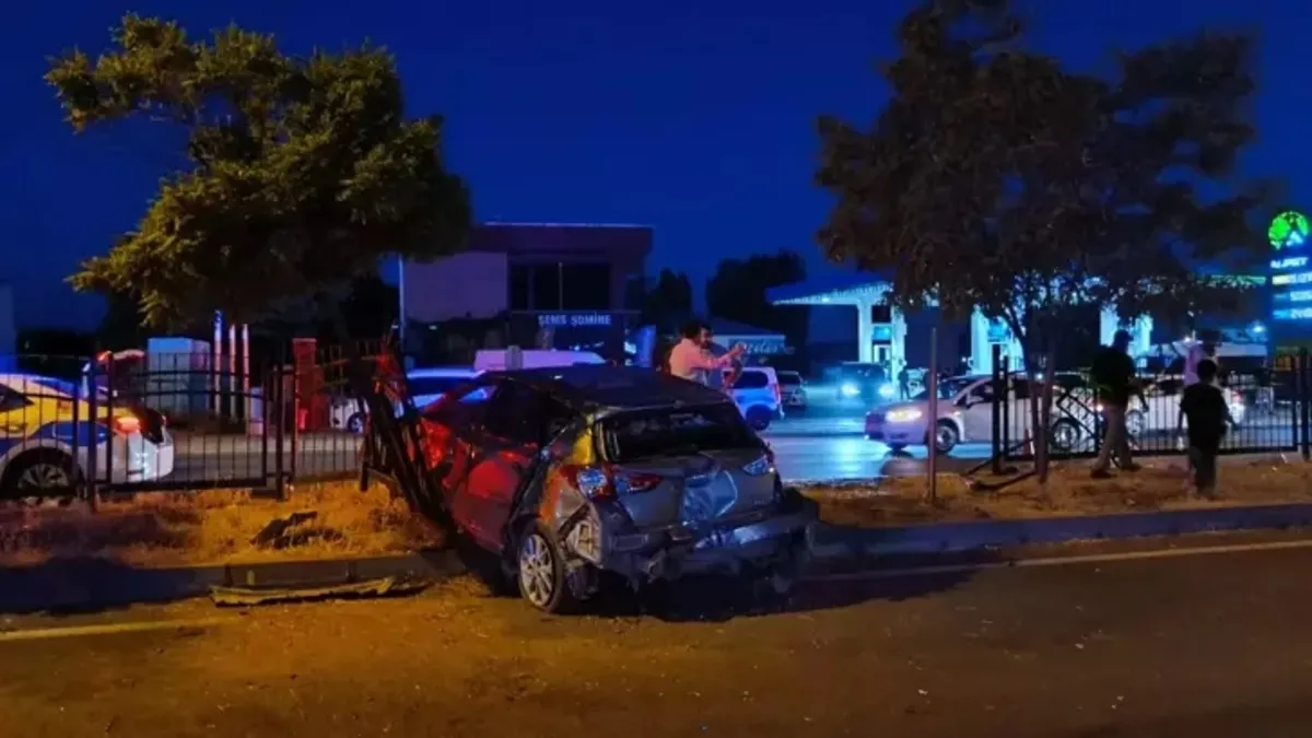 4 aracın karıştığı zincirleme kazada 1'i bebek 5 yaralı