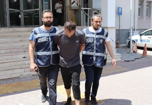 1654610519133.jpg Kayseri'de aranan şahıs bazanın altından çıktı! O anlar kamerada - 1