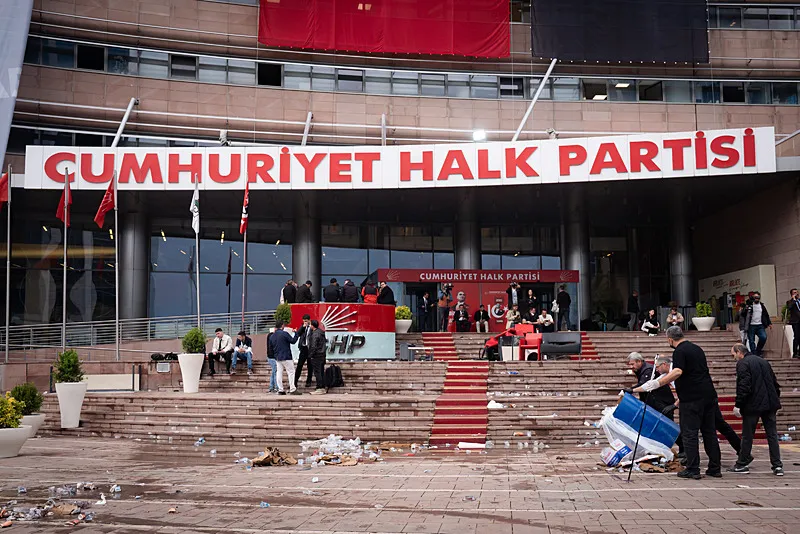 ak-parti-sozcusu-omer-celik-chpnin-ici-orta-dogudan-daha-karisik-1779708379308.jpg AK Parti Sözcüsü Ömer Çelik: CHP'nin içi Orta Doğu'dan daha karışık - 5