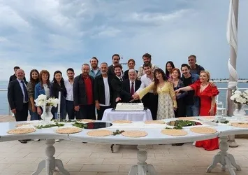 Vermem Seni Ellere setinde kutlama