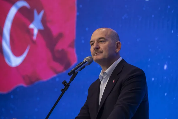 İçişleri Bakanı Süleyman Soylu’dan polislere müjde: İki şark görevini bir şark görevine düşüreceğiz