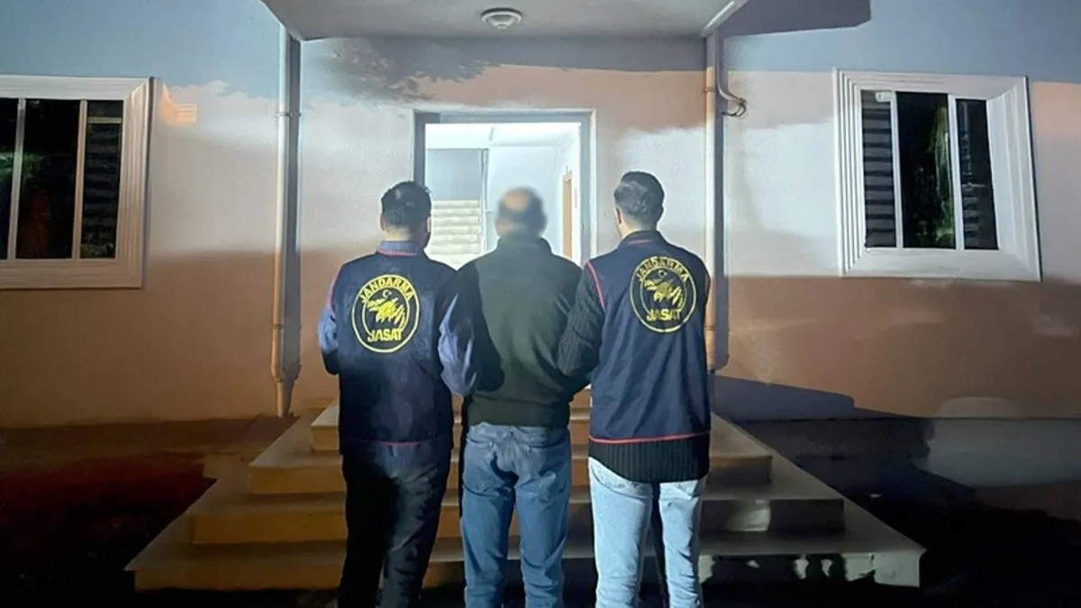 FETÖ'ye 31 ilde operasyon! 50 şüpheli tutuklandı