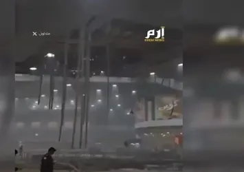 Kuveyt Havalimanı vuruldu