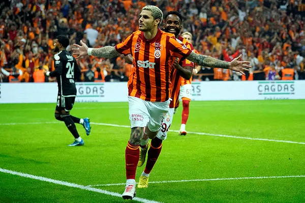 bayern-munih-maci-oncesi-icardinin-goruntusu-dikkat-cekti-takim-otobusune-boyle-yurudu-1698159472902.jpg Bayern Münih maçı öncesi Icardi'nin görüntüsü dikkat çekti! Takım otobüsüne böyle yürüdü... - 1