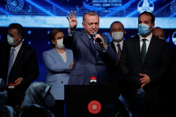 Kanal İstanbul deprem fay hattı üzerine mi inşa edilecek? Ortaya atılan iddialar sonrası AK Parti’den yalanlama