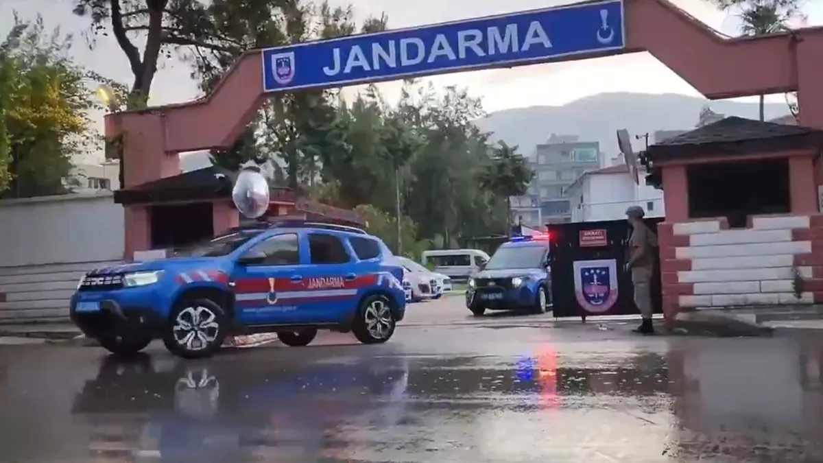 12 ilde dolandırıcılık örgütlerine operasyon! 230 şüpheli yakalandı