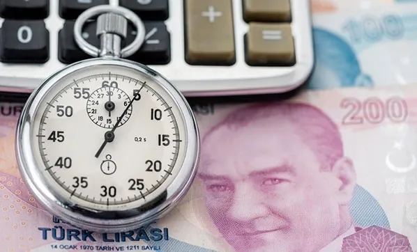 Son dakika: Milyonlarca çalışanı ilgilendiriyor! Yargıtay’dan çok önemli karar: Mesaiyi bırakıp gitmek kovulma sebebi