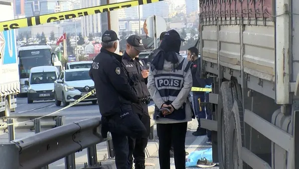 1703684705056.jpeg Başakşehir'de korkunç kaza! Kafa tasından parçalar koptu - 1