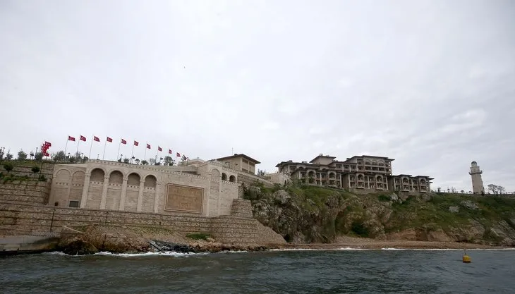 İsmi yassı, namı yaslı ada, Demokrasi ve Özgürlükler Adası olarak yeniden doğuyor! İşte ilk kareler