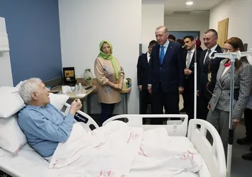 Başkan Erdoğan'dan Kocaeli Şehir Hastanesi'ne ziyaret! Hastalarla tek tek sohbet etti