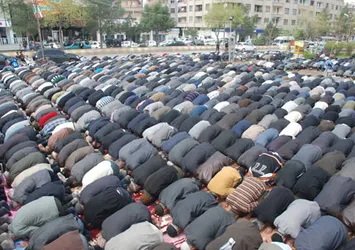 Kadınlar neden cuma namaz kılmaz?