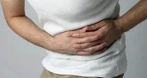 Böbreğinden 100’e yakın taş çıktı